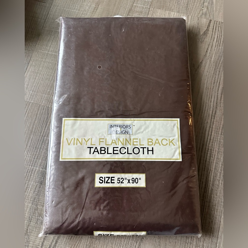 Vinyl Flannelback Oblong Tablecloth